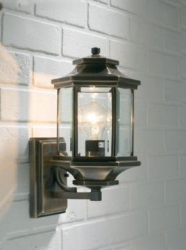 A Traditional Outdoor Wall-Mounted Lantern with Clear Glass ID Large View